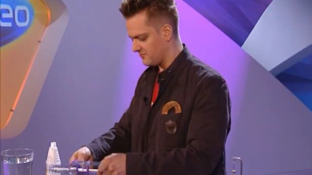 Галилео. Эксперимент. Стакан из бутылки смотреть онлайн