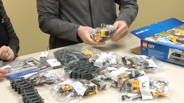 UNBOXING the LEGO City Trainset 60197 смотреть онлайн