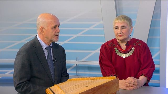 Людмила Белоусова и Геннадий Макаров в эфире передачи «Национальный вопрос и — ответ»