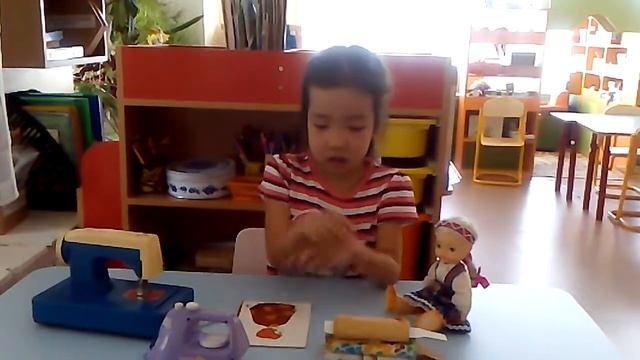 Страна читающая — Оля Помишина Оля читает произведение «Потешка» (Русский фольклор ) смотреть онлайн