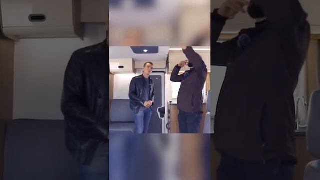 Спальные места в автодоме для большой семьи! Раскладываем дополнительные кровати #shorts