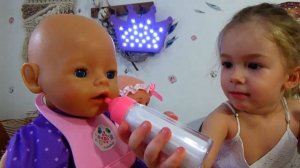 КОРМИМ КУКОЛ БЕБИ БОН /РЕБЕНОК ИГРАЕТ С КУКЛОЙ / НАШИ ПУПСИКИ ВСЕ СЕЛИ