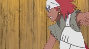 Каруи избивает Наруто / Сай вступается за Наруто