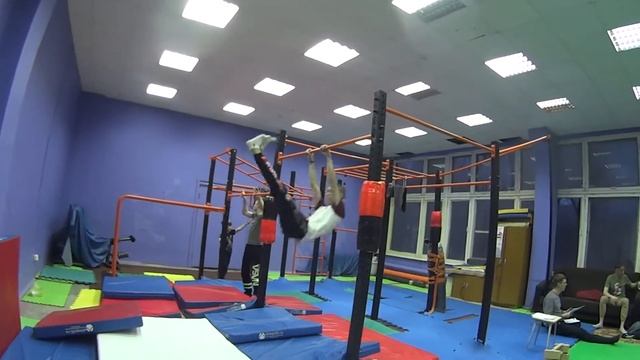Воздушно-Силовые Элементы на Турнике 1-20 и Акробатические Связки на ПереКладине 2022. СКК "Вместе"