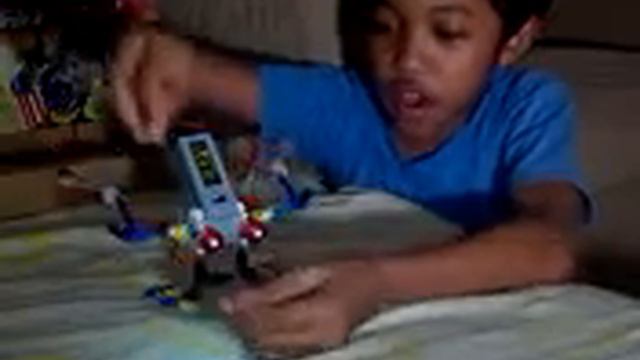 LOZ robotic fly bot смотреть онлайн