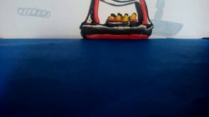 Титаник из пластилина тонет