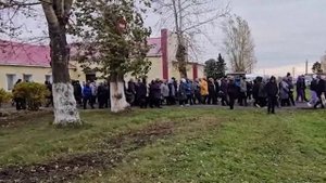 В КРАСНОЙ СОПКЕ ПРОСТИЛИСЬ С УМЕРШИМИ ОТ ОТРАВЛЕНИЯ ДЕТЬМИ