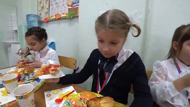 Посвящение в первоклассники, школа 1532 смотреть онлайн