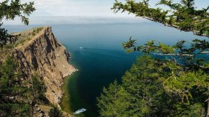 Пролет квадрокоптера над Байкалом