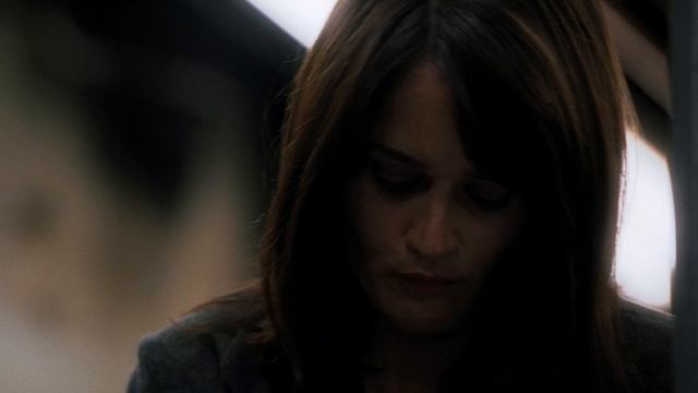 Менталист 2 сезон 3 серия «Красный значок» (сериал, 2009-2010)