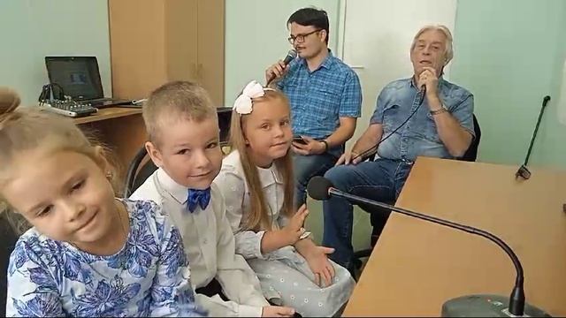 Поздравление с праздником, днем воспитателя и всех работников дошкольного образования. смотреть онлайн