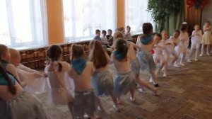 22.02.2018 "Перетягивание каната " 11гр,12 гр.девочки