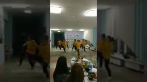Родители зажгли на выпускном! Супер танец в стиле хип-хоп!