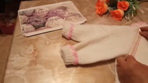 Кофточка спицами-реглан сверху на девочку 4-5 лет.