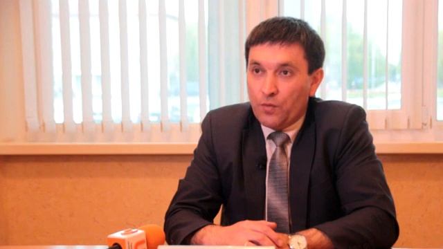 Нефтекамск посетил замминистра образования Филюс Миназов