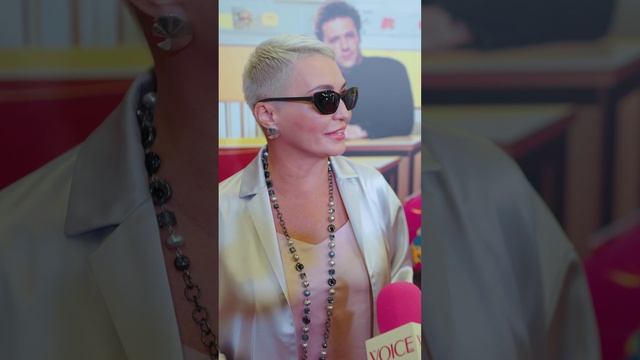 Екатерина Лель - про эмоции своей дочери | Репортаж Сарафан шоу #детииродители #эмоции #тренды