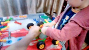 Что можно построить из детского конструктора. Машинка