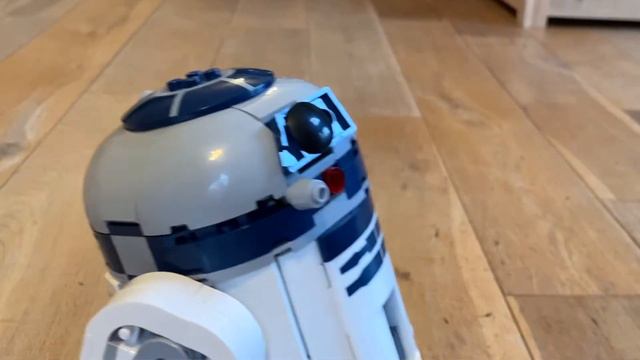 LEGO Droid Commander смотреть онлайн
