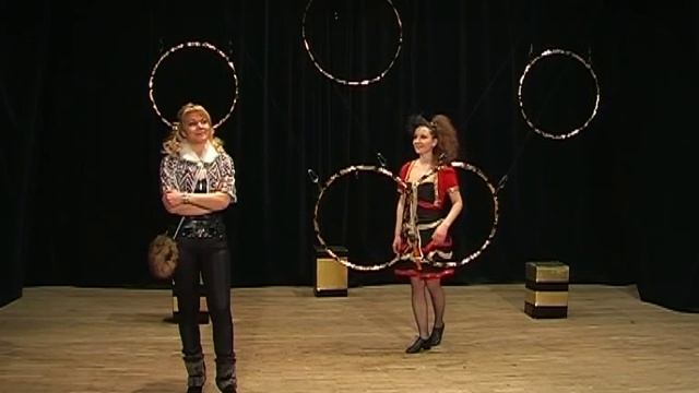 ОСТОРОЖНО НА АРЕНЕ ХИЩНИКИ смотреть онлайн