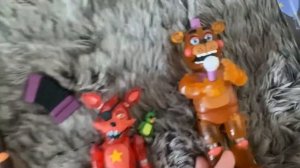 Фнаф распаковка фигурок ( подаю признаки жизни )