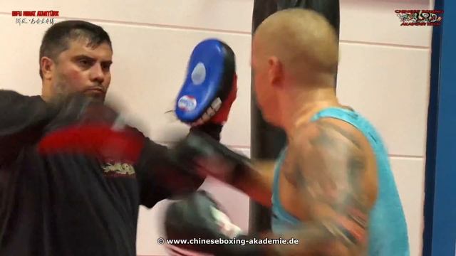 Kickboxing & K-1 Pad Work - Chinese Boxing Akademie смотреть онлайн