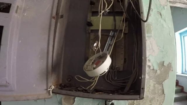 Заброшенное пяти этажное здание Администрация Д.С.К-500-Заброшенный мир