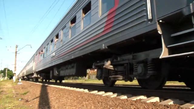 ЭП1М-548 с поездом Смоленск - Адлер смотреть онлайн