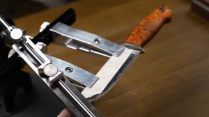 Заточка ножа под микроскопом, строгаем волос и снимаем стружку