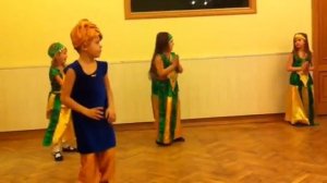 Танец куколок