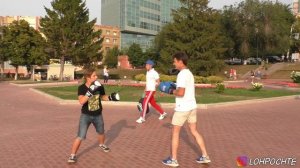 БОКСЁР ПРАНК , БОКС С ПРОХОЖИМИ / PRANK BOXER , реакция прохожих на наши бои