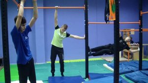 Упражнение "Флажок" и РаСтяжка на Турнике. Тренировка в Зале ВСА. СКК "Вместе"