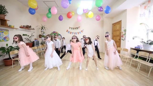 Выпускной в Детском центре развития  Балапан