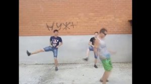 женщина, я не танцую)