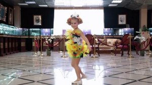 Алиса Офицерова
Участвовала на неделе моды Estet fashio week