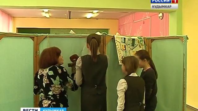 Дас годся унажык ни Кудымкарын уджалö Валентина Рачёвалöн кукольнöй кружок.