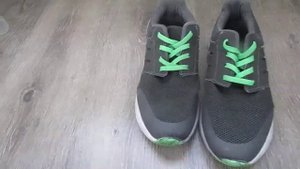 Можно ли играть в кроссовках в футбол?