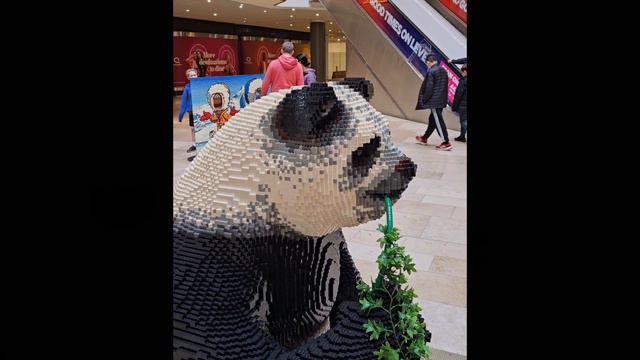 "Life Size LEGO Animal Tour" смотреть онлайн