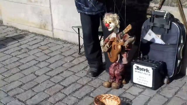 Вот и помер дед Максим лабает марионетка смотреть онлайн