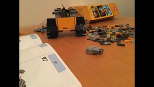 Wall-E Lego Construction in 1 minute 17 Seconds