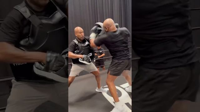 Майк Тайсон продолжает подготовку к б против Джека Пола #МайкТайсон #MikeTyson