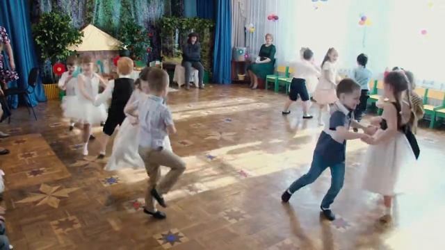 я от тебя убегу убегу/ танец ку ку смотреть онлайн