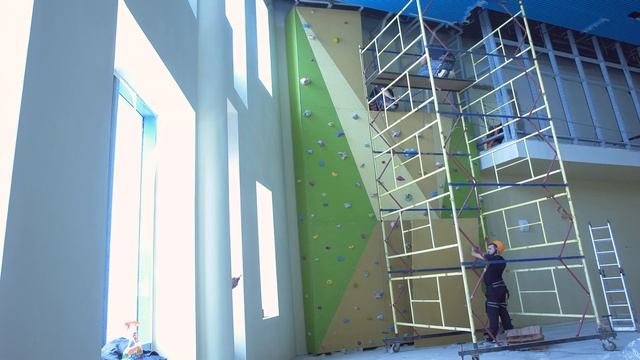 Скалодром  в инновационном центре Сколково