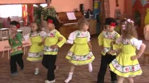 Танец с табуретками.mp4