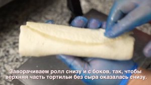 Горячий ролл со свининой