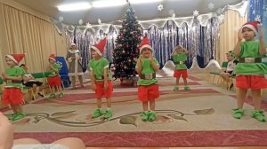 новогодний праздник "Озорная Хлопушка" для средней группы детского сада