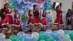 Navoiy viloyati Uchquduq tumani 20-maktab Yangi yil tadbiri. 8-sinflar