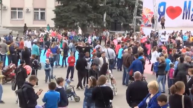 В Марксе на День города установили рекорд России смотреть онлайн