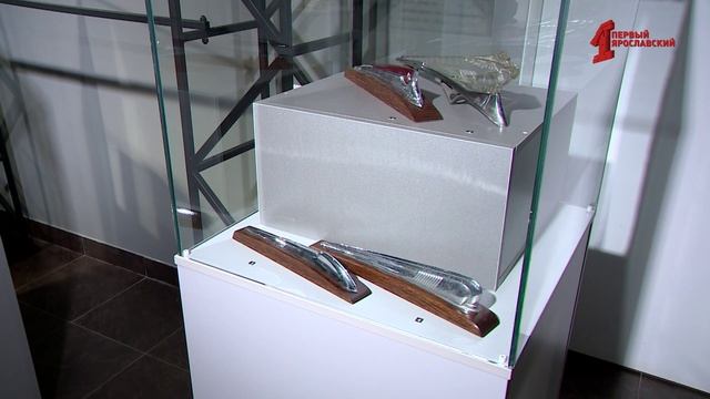 Выставка «Медведь в полете и птица на капоте» проходит в Музее зарубежного искусства Ярославля