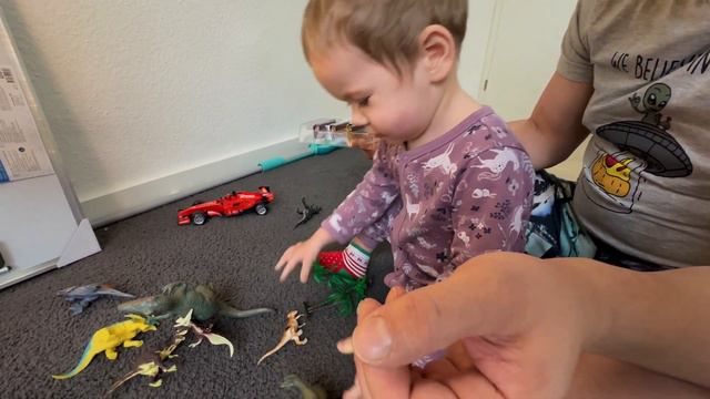 Новый год 2024 г в Германии Евген распаковал игрушки 🧸😍😎🥰 #ХарьковскийПапа #Евген смотреть онлайн