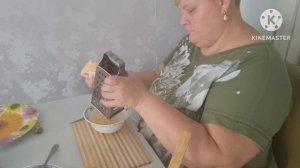 куча блинов с начинкой